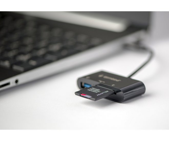 USB-C combo SD-kaartlezer - Uhb cr3 02 web site image 3554f131 870c 4ed4 bb66 f1e8d639b595 - UHB-CR3-02